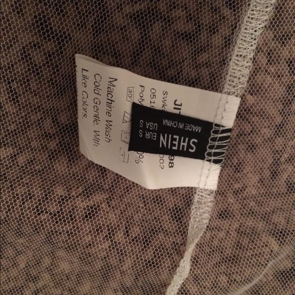 Shein swimsuit cover - Picture 2 of 2